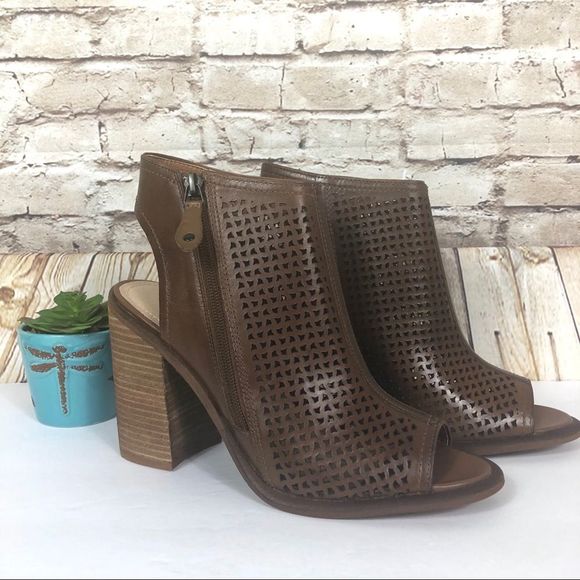 NEW Kelsi Dagger Brooklyn Mason Open Toe Heeled Sandals - Picture 1 of 8